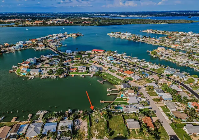 28th image of 14035 E Parsley Dr, Madeira Beach, FL 33708 | MLS# TB8541365