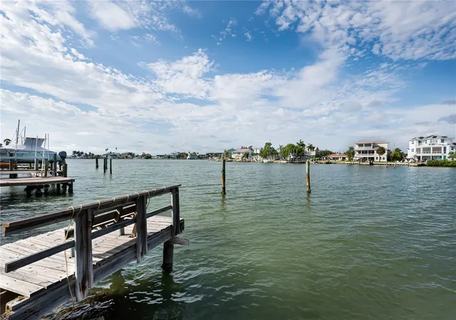 4th image of 14035 E Parsley Dr, Madeira Beach, FL 33708 | MLS# TB8541365