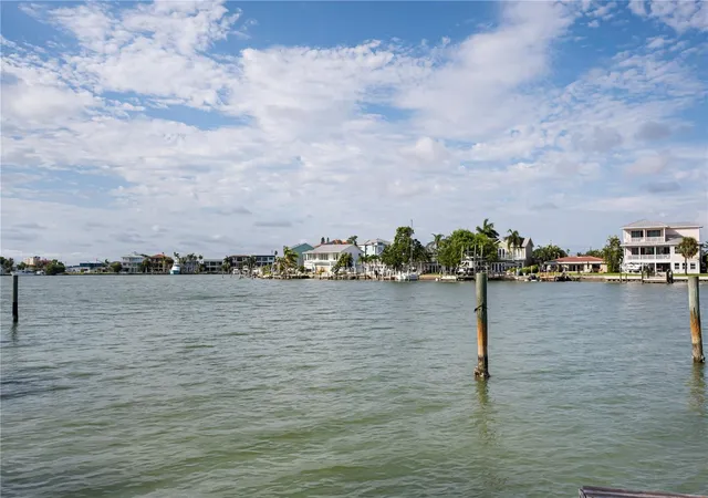 5th image of 14035 E Parsley Dr, Madeira Beach, FL 33708 | MLS# TB8541365