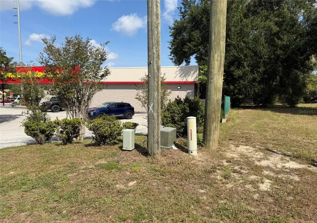 4th image of 121 W Lemon St, Lady Lake, FL 32159 | MLS# G5116791