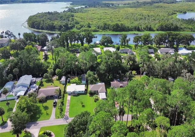 2nd image of 2249 Hontoon Rd, Deland, FL 32720 | MLS# V4950875