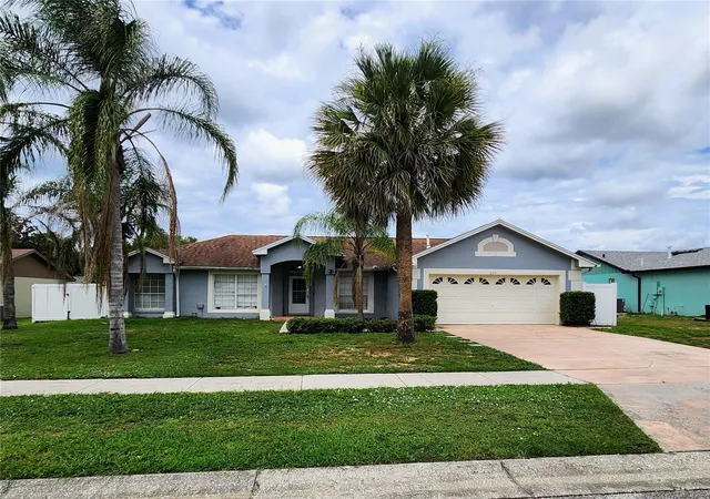 1st image of 2221 Kiwi Trl, Clermont, FL 34714 | MLS# O6435714