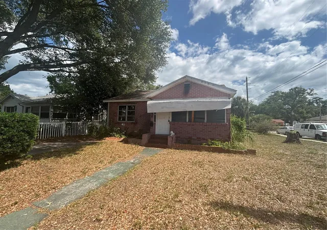 image of 698 Paris Ave S, St Petersburg, FL 33701 | MLS# TB8541374