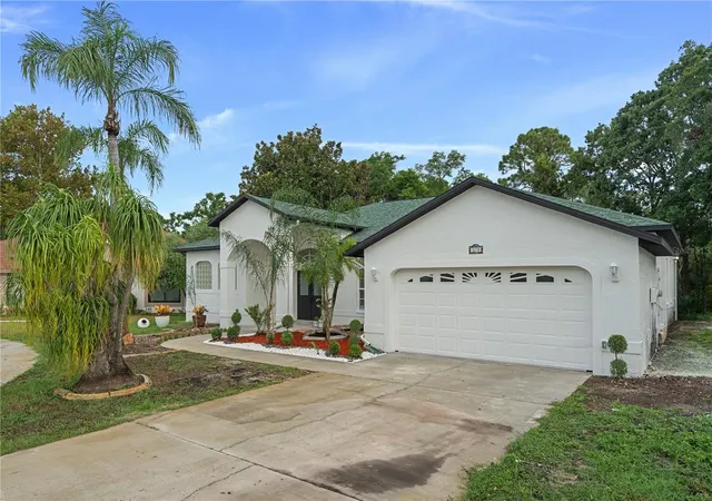 Photo 3 of Single family home for sale at 3239 Glenwood Cir, Holiday, FL 34691 | MLS# TB8541377 | Listing updated on 2026-10-09