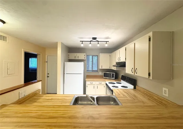 5th image of 109 Se 16Th Ave #Q101, Gainesville, FL 32601 | MLS# GC542930