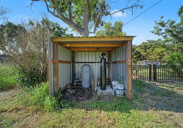2nd image of 207 Brooks Rd, Frostproof, FL 33843 | MLS# A4703749
