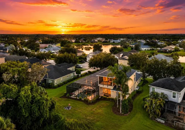 Photo 4 of Single family home for sale at 1568 Hickory View Cir, Parrish, FL 34219 | MLS# A4703750 | Listing updated on 2026-09-04