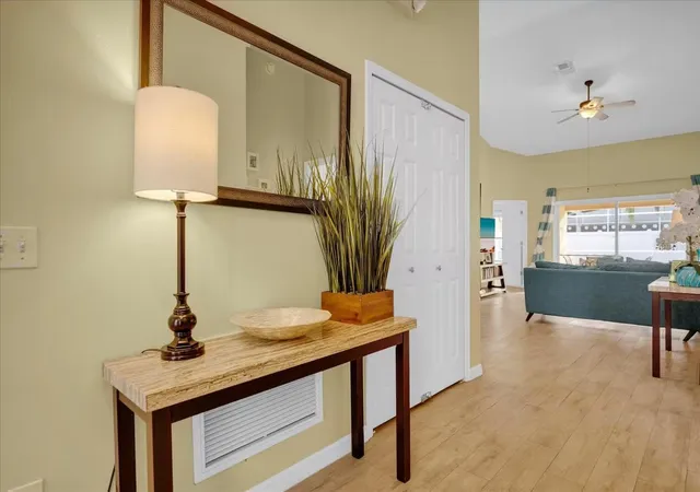 Photo 4 of Single family home for sale at 1208 Cedarwood Wy, Clermont, FL 34714 | MLS# O6435727 | Listing updated on 2026-08-29