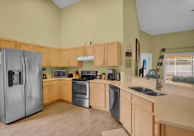 Photo 5 of Single family home for sale at 1208 Cedarwood Wy, Clermont, FL 34714 | MLS# O6435727 | Listing updated on 2026-08-29