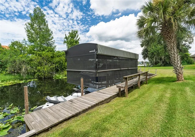 Photo 3 of Single family home for sale at 2260 W Classic Court, Longwood, FL 32779 | MLS# O6435728 | Listing updated on 2026-09-27
