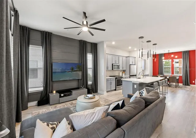 2nd image of 2511 N Grady Ave #16, Tampa, FL 33607 | MLS# TB8541389