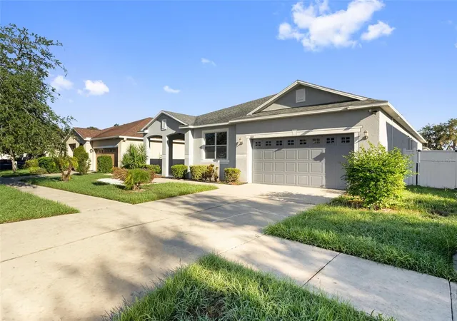 Photo 3 of Single family home for sale at 11114 Hartford Fern Dr, Riverview, FL 33569 | MLS# TB8541391 | Listing updated on 2026-10-08