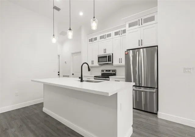 5th image of 3921 Dauphine St, Sebring, FL 33872 | MLS# D6148513