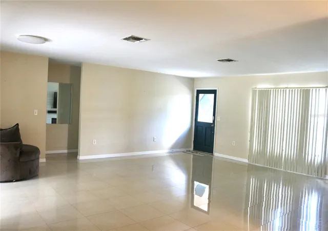 Photo 2 of Single family home for sale at 7590 N Caesar Pt, Dunnellon, FL 34433 | MLS# OM730880 | Listing updated on 2026-10-05