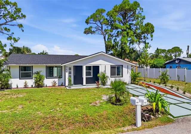 2nd image of 848 Olympia Rd, Venice, FL 34293 | MLS# TB8541408