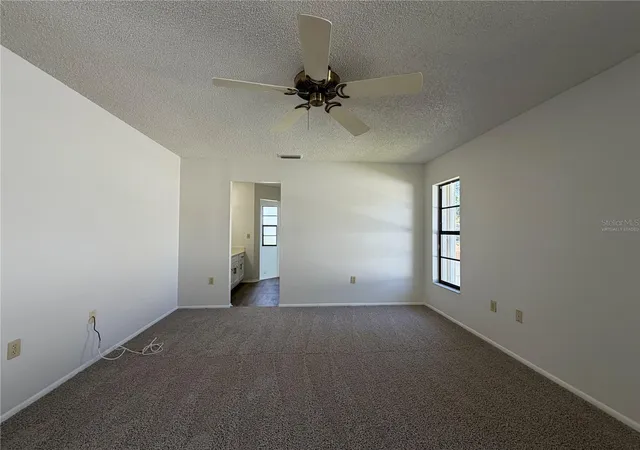 4th image of 391 Harvard Rd, Venice, FL 34293 | MLS# O6435744