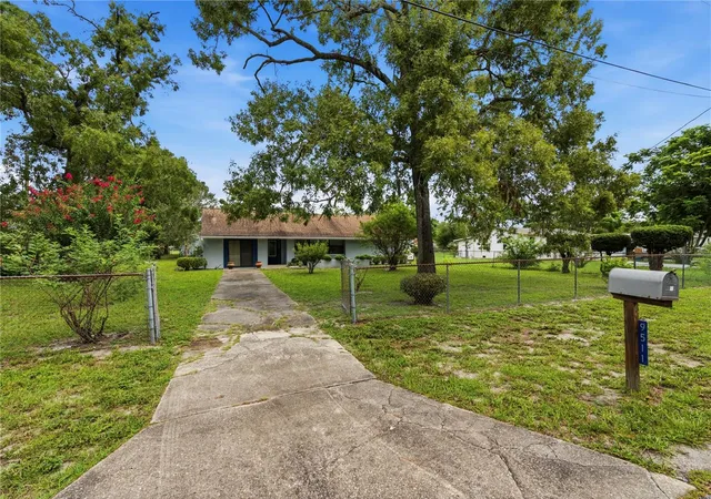 Photo 3 of Sale Pending at 9511 Clyde St, Hudson, FL 34669 | MLS# TB8541411 | Listing updated on 2026-10-04