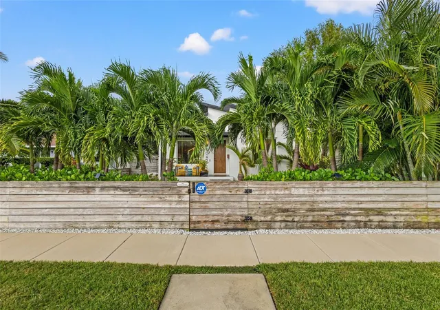 Photo 2 of Single family home for sale at 4043 7th Avenue, St Petersburg, FL 33713 | MLS# TB8541418 | Listing updated on 2026-08-29