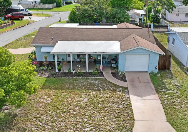 Photo 4 of Single family home for sale at 7106 Palisade Dr, Port Richey, FL 34668 | MLS# W7888830 | Listing updated on 2026-10-16