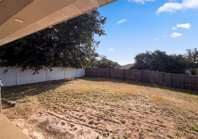 25th image of 1229 Longville Cir, Tavares, FL 32778 | MLS# O6435759