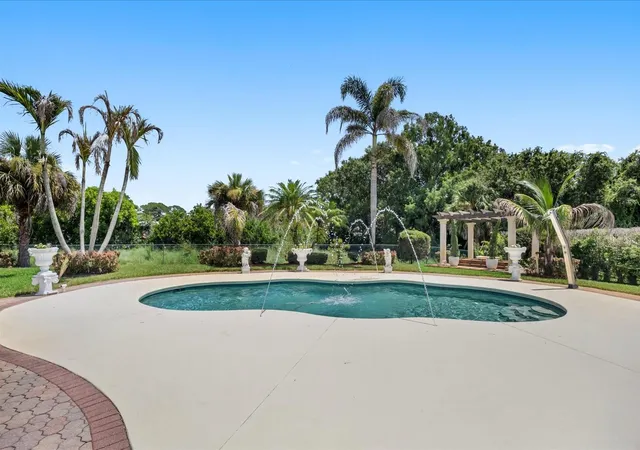 Photo 2 of Single family home for sale at 1819 Se Elrose St, Port St Lucie, FL 34952 | MLS# O6435760 | Listing updated on 2026-09-06