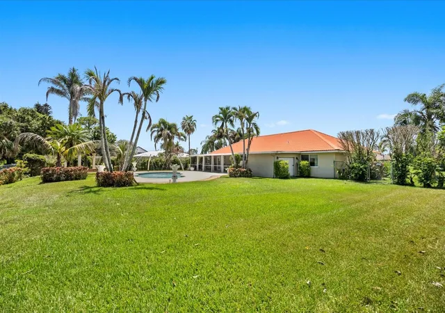 Photo 3 of Single family home for sale at 1819 Se Elrose St, Port St Lucie, FL 34952 | MLS# O6435760 | Listing updated on 2026-09-08