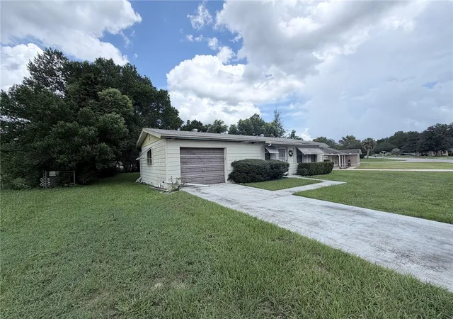 Photo 3 of Single family home for sale at 3829 Sw 147th St, Ocala, FL 34473 | MLS# L4964492 | Listing updated on 2026-10-02