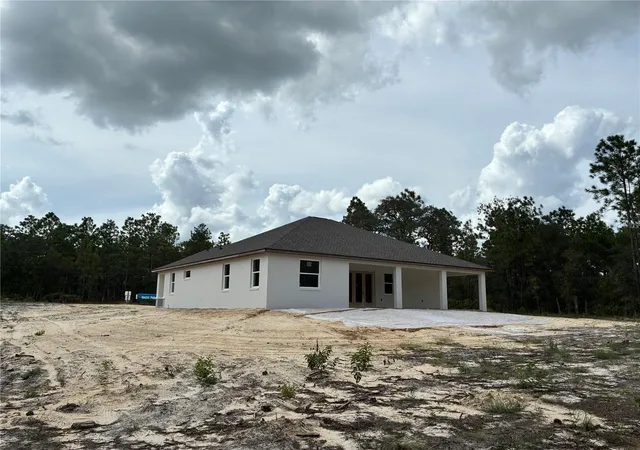 Photo 3 of Single family home for sale at 8343 Sw 135Th Ave, Dunnellon, FL 34432 | MLS# O6435766 | Listing updated on 2026-10-08