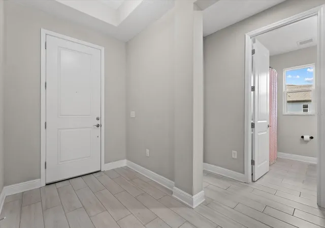 Photo 3 of Single family home for sale at 17668 Savory Mist Cir, Bradenton, FL 34211 | MLS# A4703758 | Listing updated on 2026-09-23