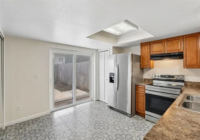 3rd image of 12059 Tift Cir, Orlando, FL 32826 | MLS# O6435776