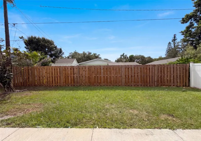 23rd image of 1134 Pattison Ave, Sarasota, FL 34237 | MLS# O6435780