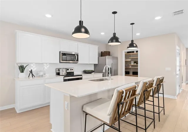 5th image of 10710 Leafy Laurel Street, Orlando, FL 32829 | MLS# O6435782