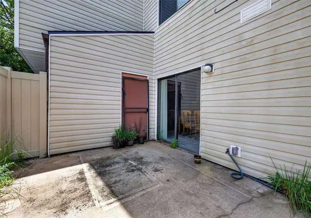 2nd image of 2215 NE 45th Ave, OCALA, FL 34470
