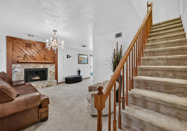 3rd image of 2215 NE 45th Ave, OCALA, FL 34470