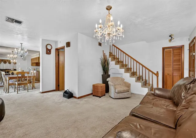 5th image of 2215 NE 45th Ave, OCALA, FL 34470