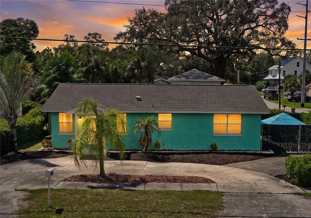 Photo 2 of Single family home for sale at 223 N Walton Ave, Tarpon Springs, FL 34689 | MLS# TB8541438 | Listing updated on 2026-10-03