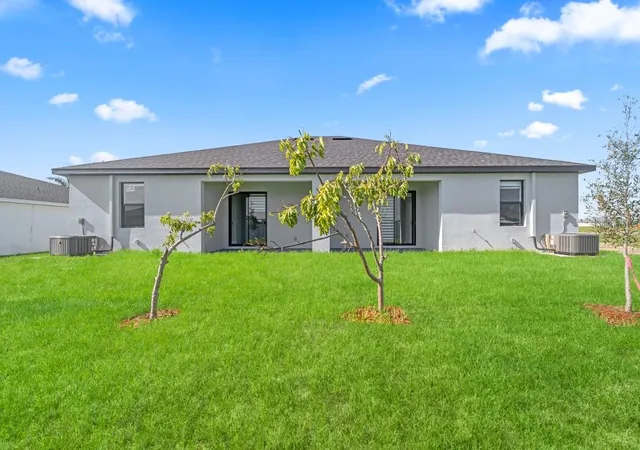 22nd image of 1336/1338 Diplomat Pkwy E, Cape Coral, FL 33909 | MLS# A4703763