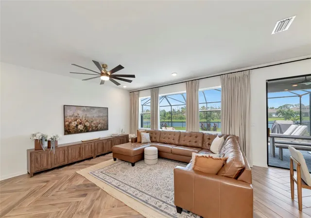 4th image of 8736 Windlass Cvs, Parrish, FL 34219 | MLS# A4703764