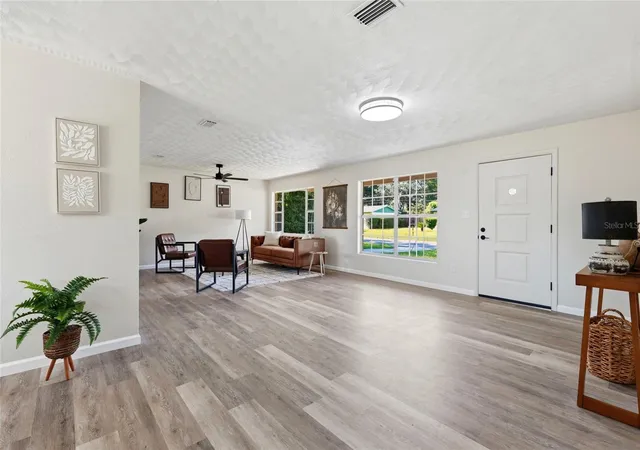 2nd image of 1617 Se 14th Ave, Gainesville, FL 32641 | MLS# GC542936