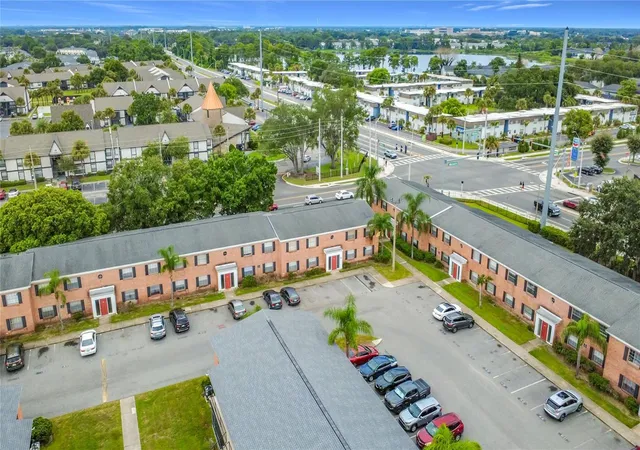 2nd image of 1434 W Holden Ave, ORLANDO, FL 32839