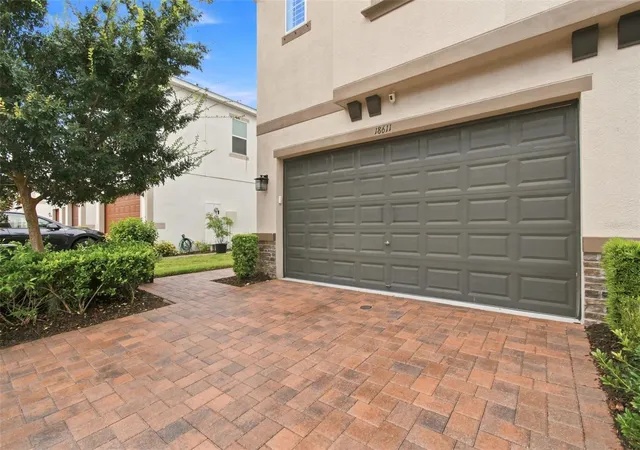Photo 2 of Townhouse for sale at 18611 Noble Caspian Dr, Lutz, FL 33558 | MLS# TB8541458 | Listing updated on 2026-08-31