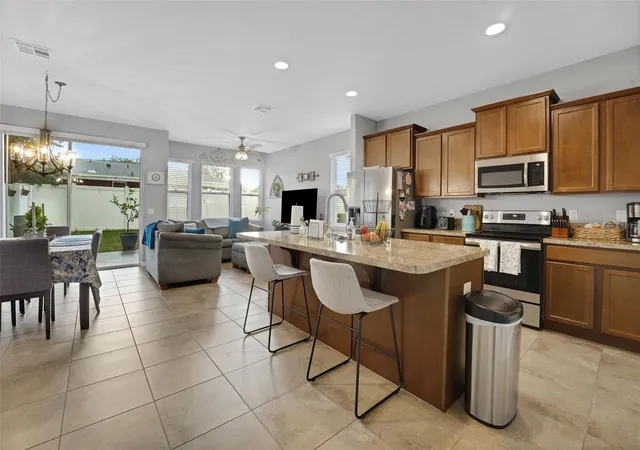 4th image of 1664 Peterson Pl, Sanford, FL 32773 | MLS# O6435802