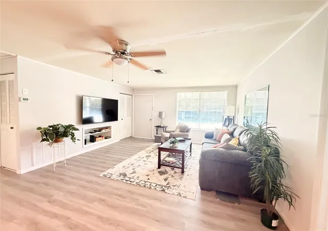 Photo 4 of Single family home for sale at 9509 Miracle Dr, Spring Hill, FL 34608 | MLS# TB8541462 | Listing updated on 2026-09-02