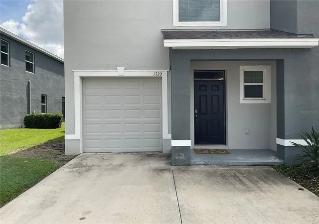 Photo 2 of Townhouse for sale at 1720 Hubbell Rd, Wesley Chapel, FL 33543 | MLS# TB8541468 | Listing updated on 2026-10-08