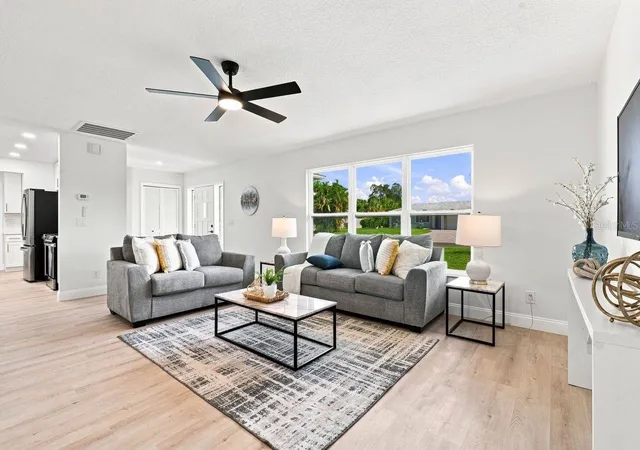 4th image of 212 Giotto Dr, Nokomis, FL 34275 | MLS# A4703770