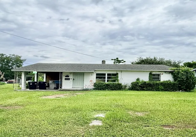 1st image of 2709 S Shine Ave, Orlando, FL 32806 | MLS# TB8541471