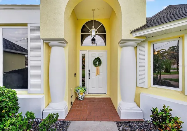 3rd image of 35546 Cedar Ln, Leesburg, FL 34788 | MLS# O6435813