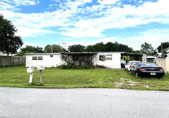 3rd image of 170 N Oak Dr, Kenansville, FL 34739 | MLS# S5156112