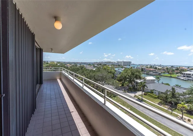 image of 5950 Pelican Bay Plz S #601, Gulfport, FL 33707 | MLS# TB8541476