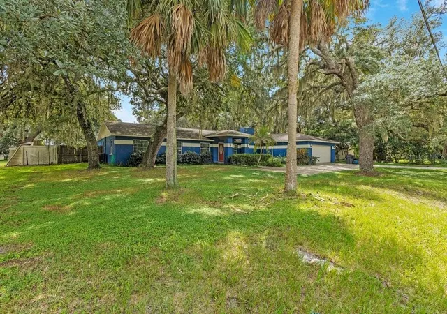 Photo 1 of Single family home for sale at 1121 Old Polk City Rd, Lakeland, FL 33809 | MLS# L4964495 | Listing updated on 2026-09-23